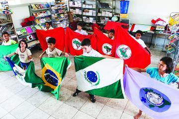 Alunos de escolas do MST em sala de aula