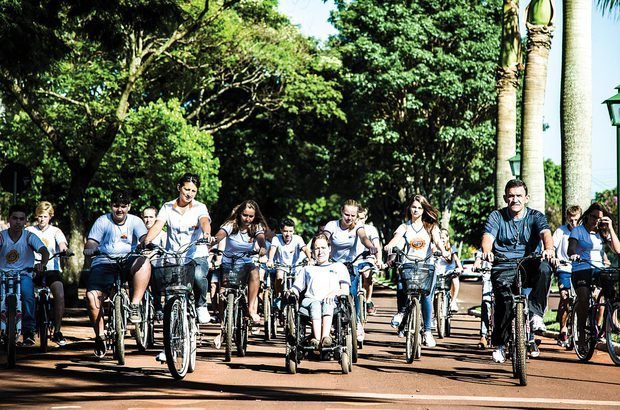 As ruas de Nova Santa Rosa tornaram-se local de aprendizado sobre como andar de bicicleta. Eron Zeni