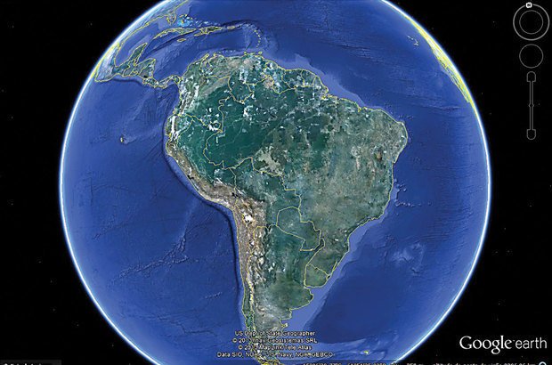 A turma continuou a pesquisa até chegar ao endereço da escola, em Uberlândia. Google Earth