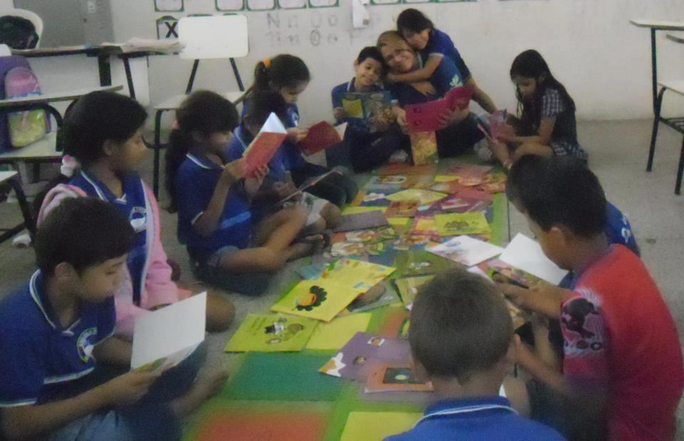 #orgulho de ser professor A turma da professora Marileica Nunes lê histórias