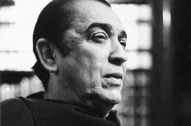 1955: Dificuldades para a posse de JK Juscelino Kubitschek, político mineiro, foi presidente do Brasil entre 1956 e 1961.