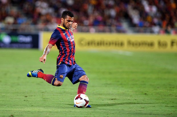 Daniel Alves: somos todos macacos Racismo. Daniel Alves, jogador de futebol do Barcelona. CRÉDITO: Shutterstock