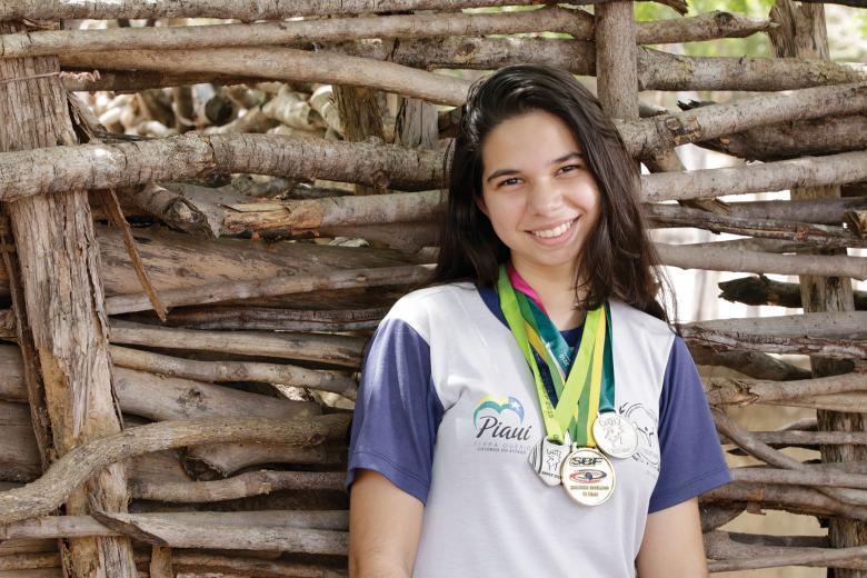 ANA CARLA DE BRITO AMARAL, aluna da EE Augustinho Brandão, em Cocal dos Alves