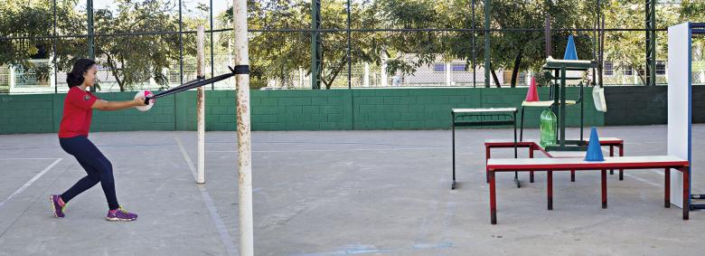 Crianças transformam jogos virtuais em reais