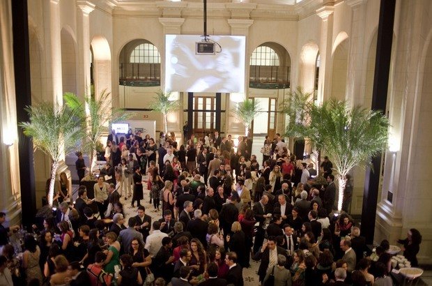 Antes do início da festa Convidados participam de um coquetel na Sala São Paulo, antes da cerimônia de premiação dos Educadores Nota 10