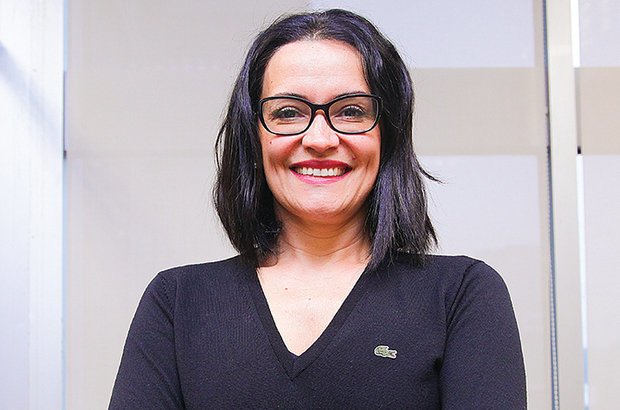 Língua Estrangeira Manuela Novais e Victor Malta