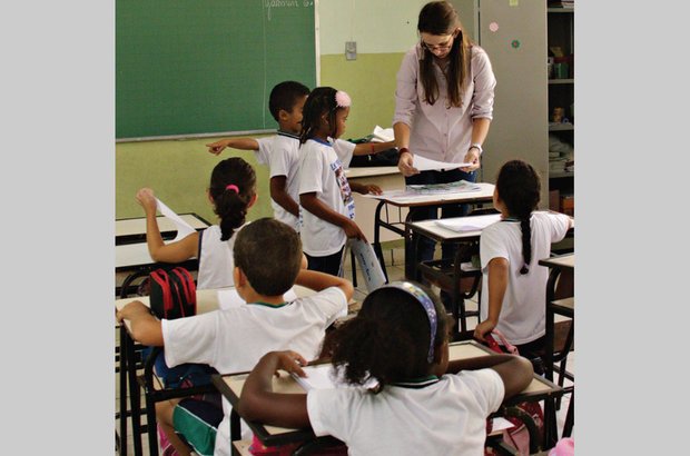 14:10. Com os mais novos, as demandas são intensas. André Menezes