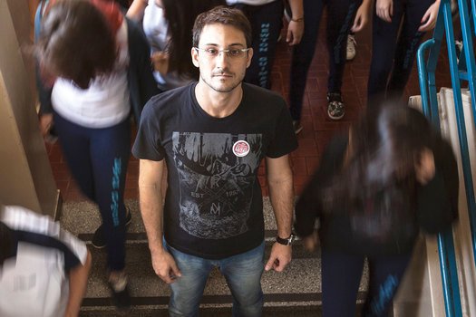 Marchi: de Londrina a Curitiba no protesto contra a retirada de direitos dos docentes. Foto: Sergio Ranalli