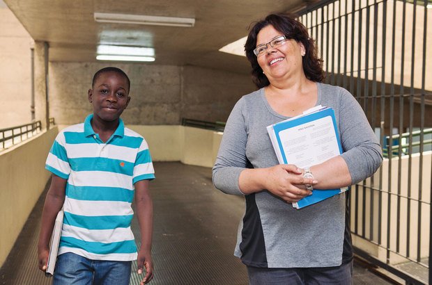 Rosângela contou com a ajuda da turma para se comunicar com Harolson. Alfredo Brant