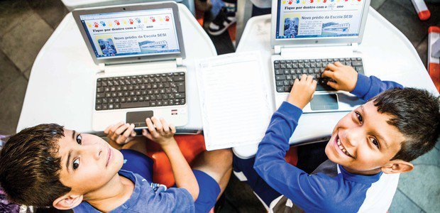 Para escrever as reportagens, os alunos pensaram sobre coesão, coerência e ortografia. Foto: Elisa Mendes