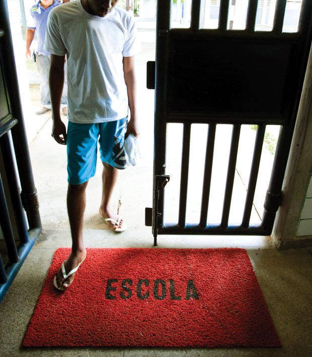 Os desafios para garantir o direito de estudar a adultos e adolescentes em conflito com a lei. Foto: Edson Ruiz