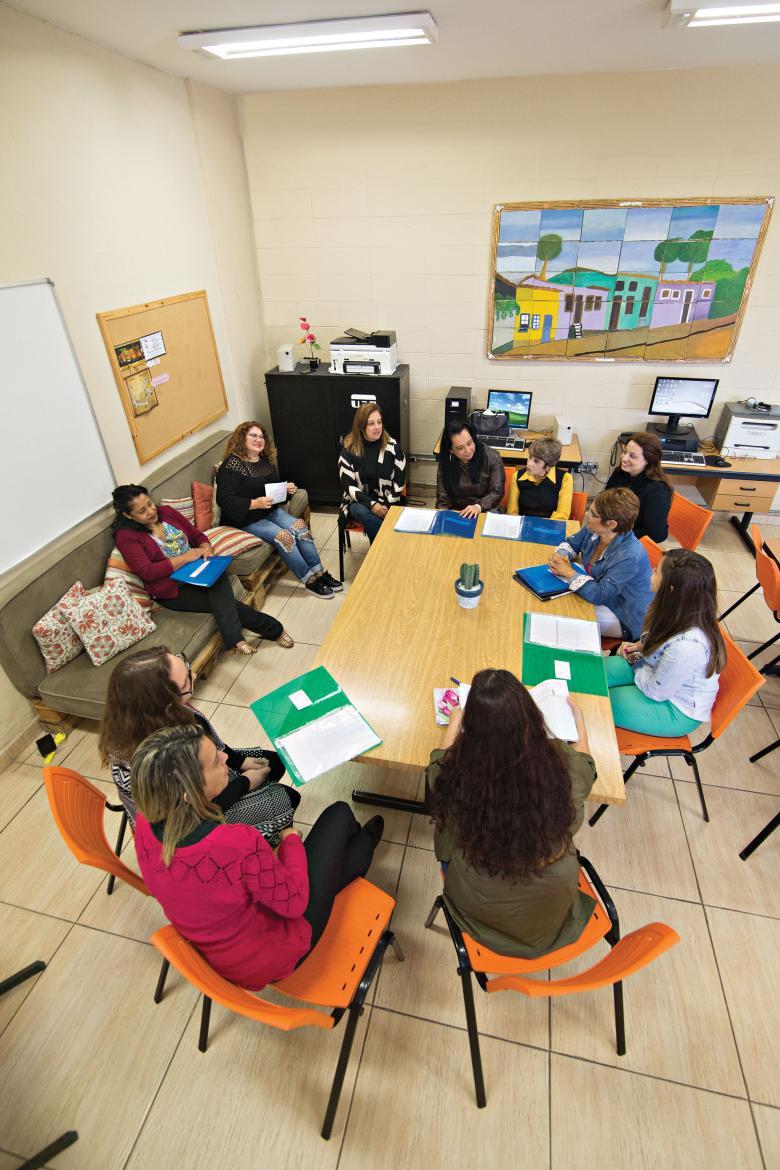 Atenção à sala e aos professores