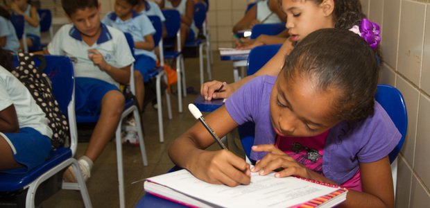 Novo diagnóstico para ver os avanços e desafios Para encerrar a sequência, a professora repetiu o diagnóstico inicial para ver o quanto a turma evoluiu. Os avanços foram grandes. Alguns alunos ainda precisam avançar. Mas todos passaram a resolver desafios do campo aditivo com maior domínio e também começaram a usar a multiplicação como estratégia. Foto: Janduari Simões