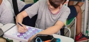 Sugestão de atividade: malhas quadriculadas para estudar Arte e Matemática