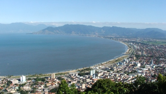 Vista panorâmica das praias de Caraguatatuba